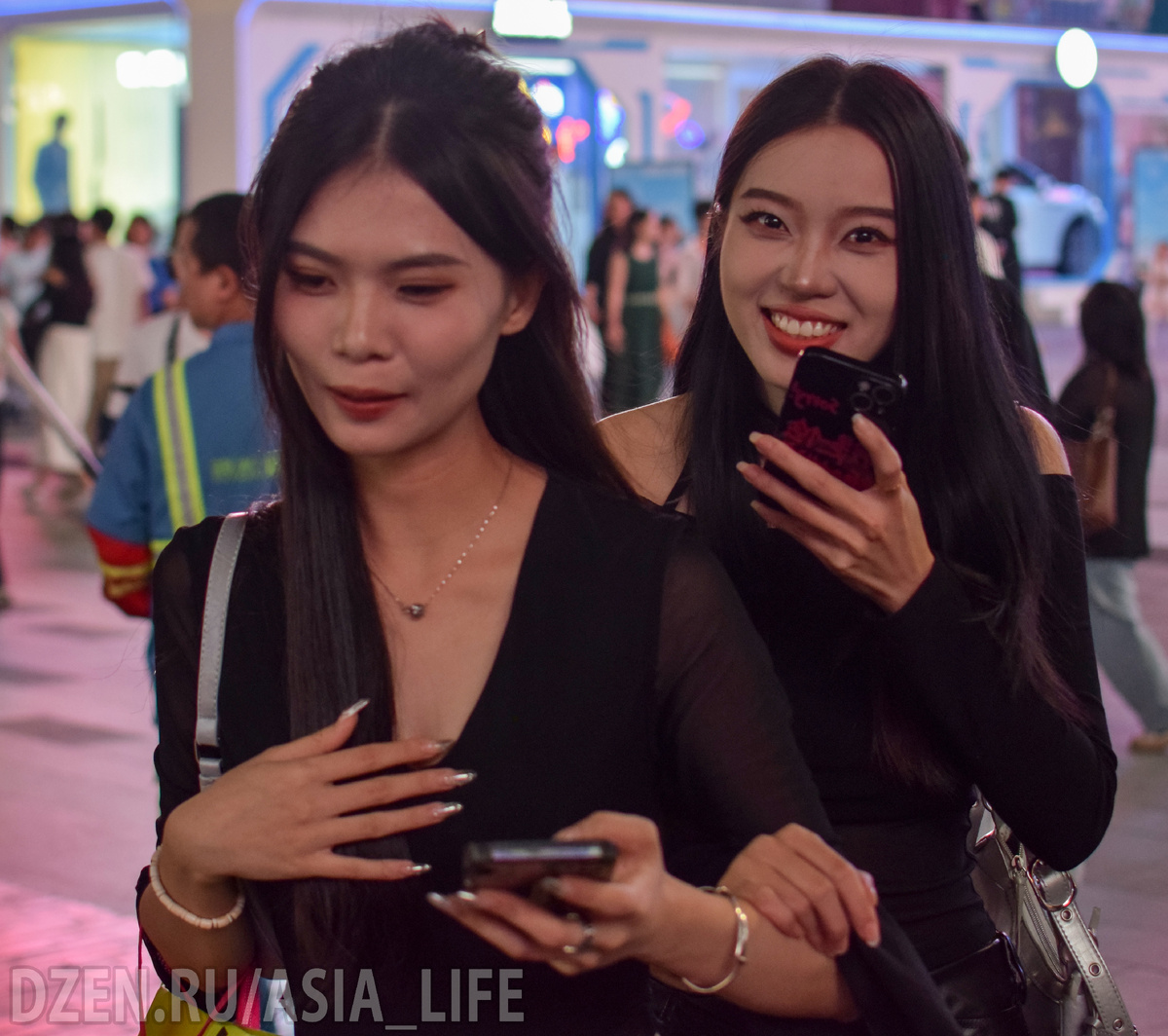 Китаянки из Гуанчжоу 