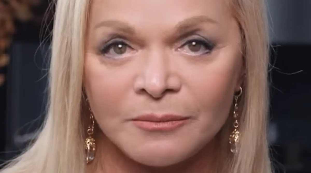 Лариса Долина. Фото: Диана Анкудинова. www.youtube.com/wikimedia.org