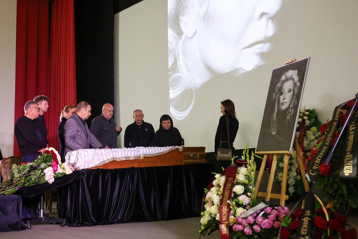    Прощание со Светличной прошло в Доме кино Shatokhina Natalia/news.ru/Global Look Press