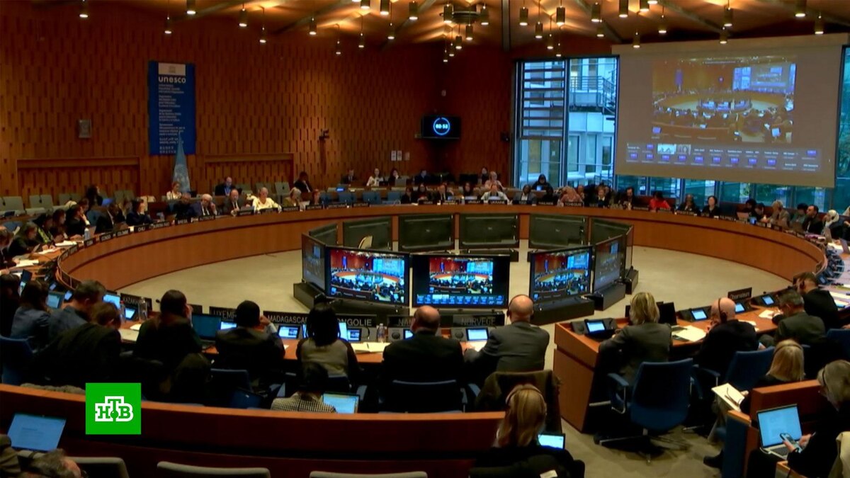    Россия передала главе ЮНЕСКО письма о преступлениях Киева против журналистов