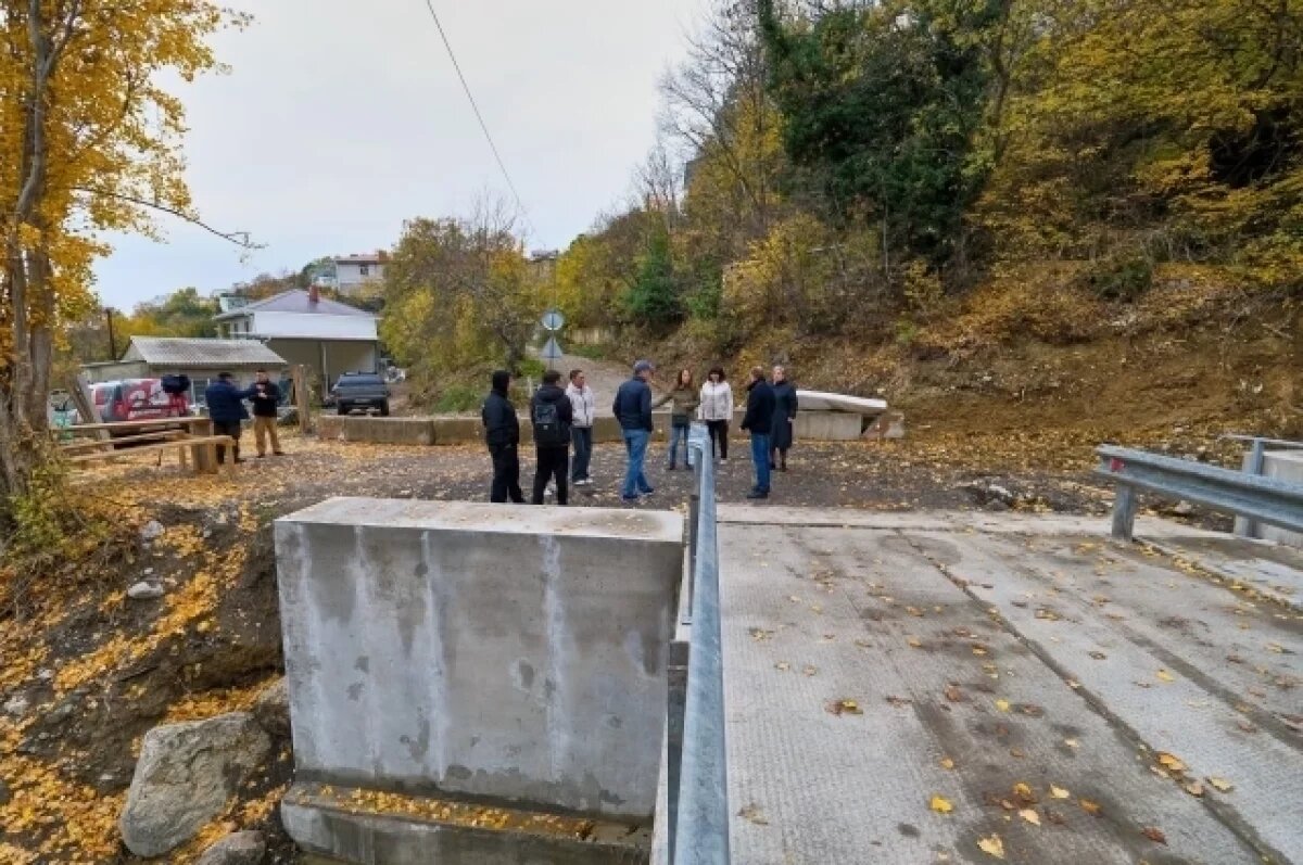    В Республике Крым открыли новый мост