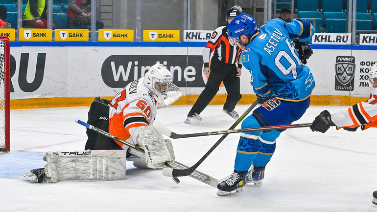    Вратарь «Амура» Виктор Кобозев сыграл на ноль в матче с «Барысом» (3:0).ХК «Амур»