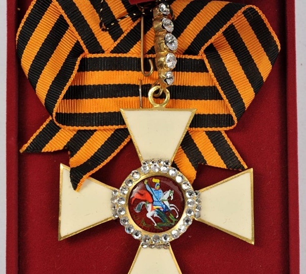 Почему у Георгиевской ленты именно черная и оранжевая полосы?