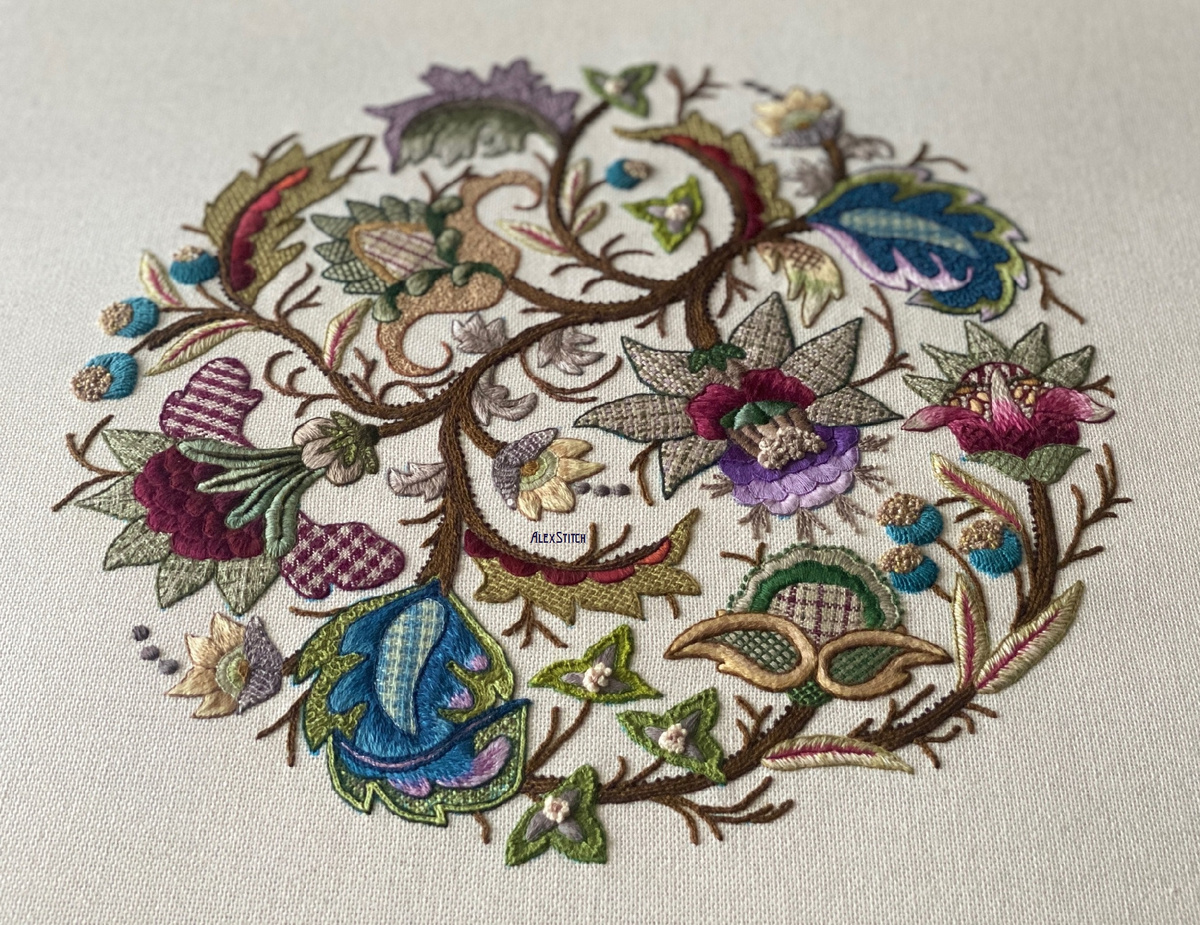 Вышивка "Упорство" по книге Х.Бломкамп "Якобинская вышивка: новые приемы и проекты".