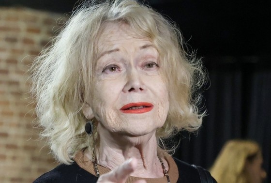    Светлана Немоляева