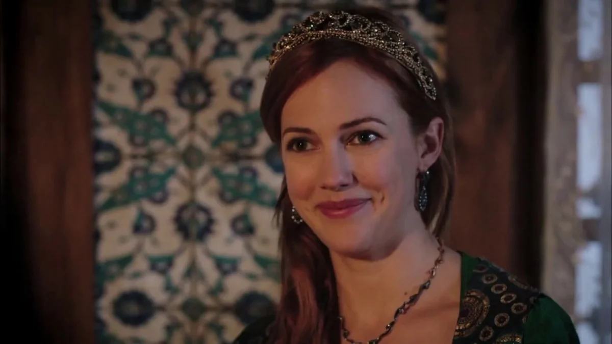 Хюррем пришла поздравить Ахсен