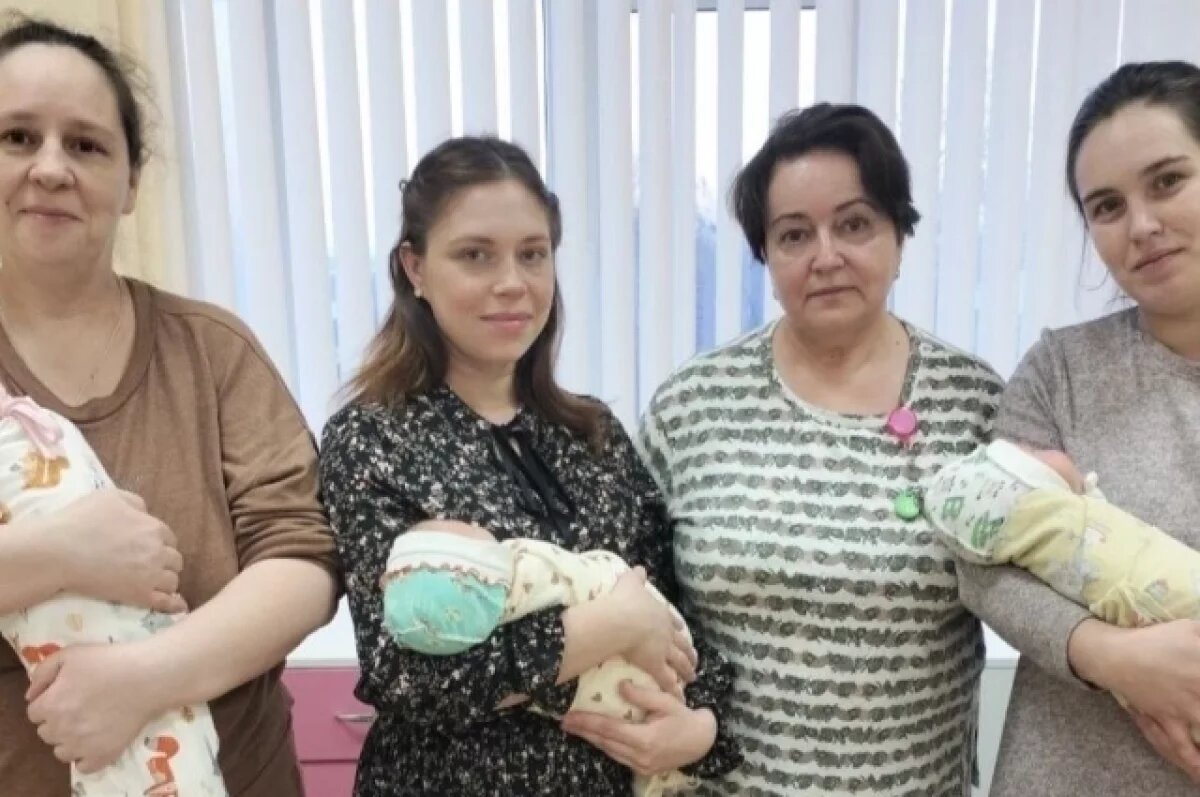    В Томской области санавиация вернула трех мам домой в Могочино