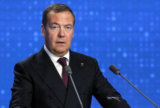    Дмитрий Медведев