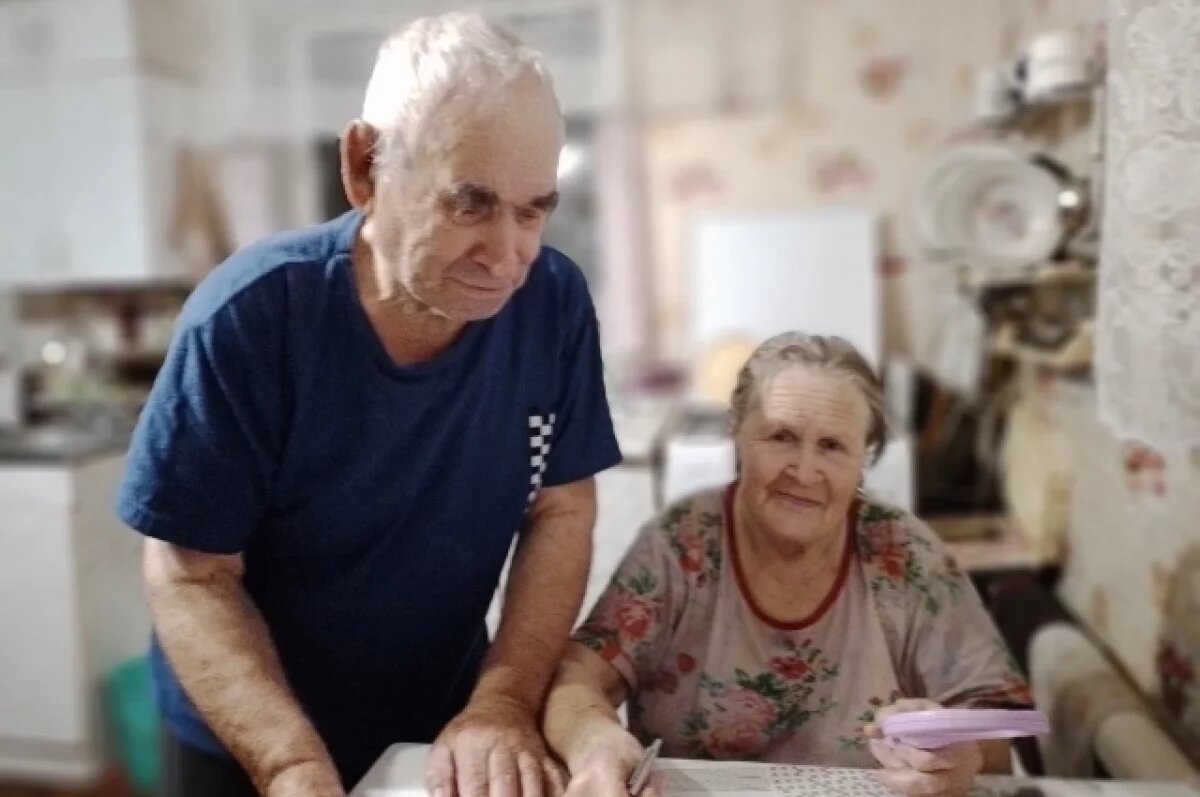    Семейная пара Корнеевых.