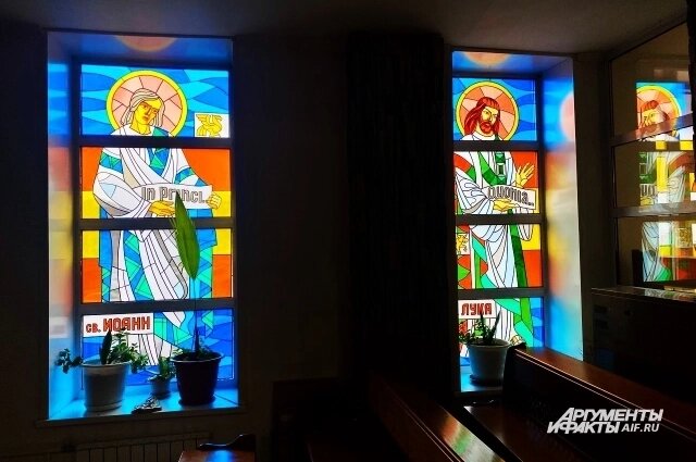    Внутри храма Непорочного Сердца Пресвятой Девы Марии в Кемерове. Фото:  АиФ/ Анна Городкова