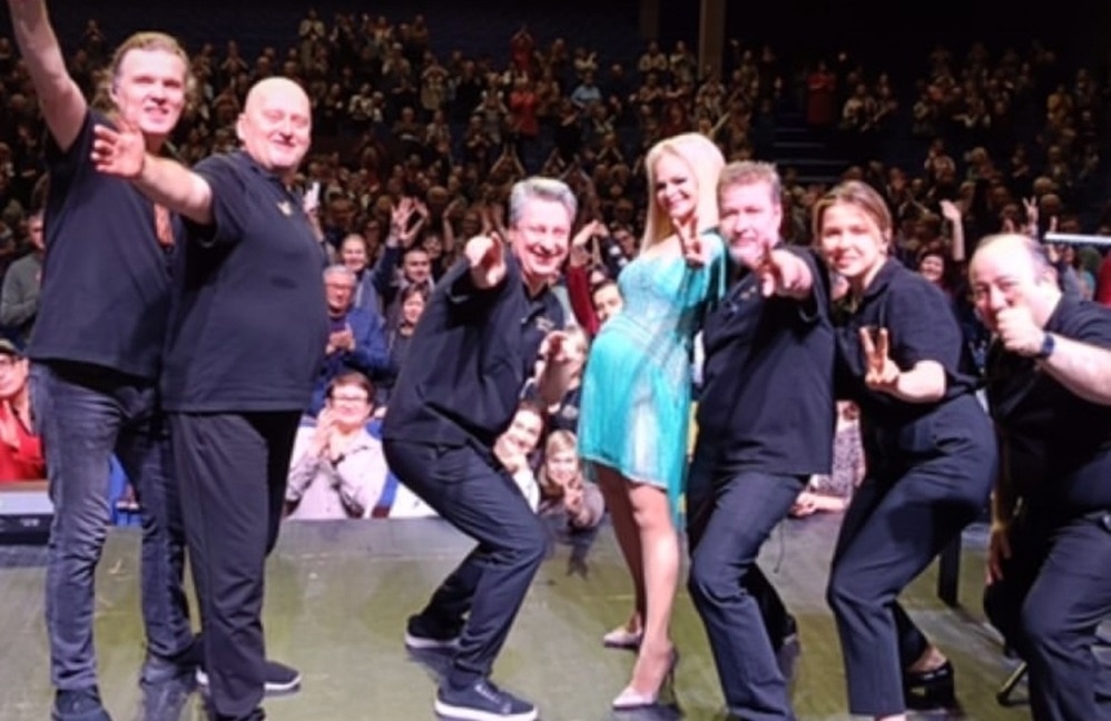 Лариса Долина продолжает активно гастролировать по стране. Фото: социальные сети.