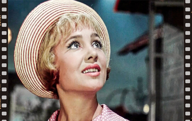 Надежда Румянцева "Королева бензоколонки"