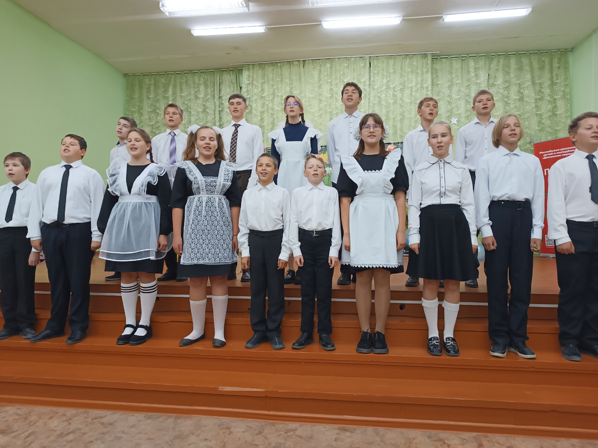 Седьмой класс, День учителя. Сколько с ними было проблем в пятом и насколько меньше сейчас...