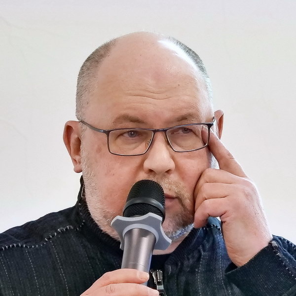     Сегодня 55 лет Алексею Иванову