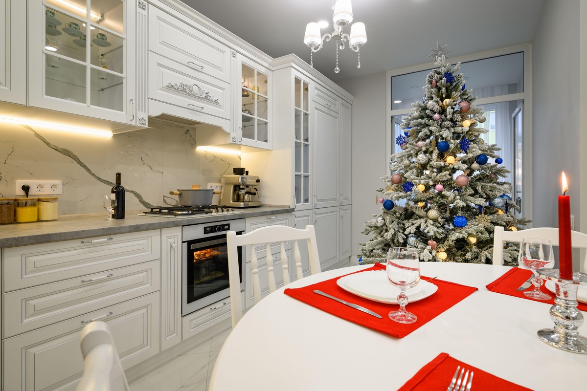     7 вещей, от которых нужно освободить кухню перед приготовлением новогоднего ужина