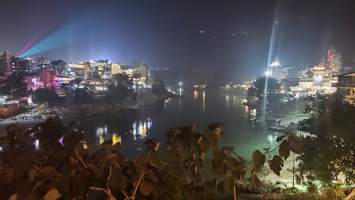 Ришикеш: ночной Ганг.