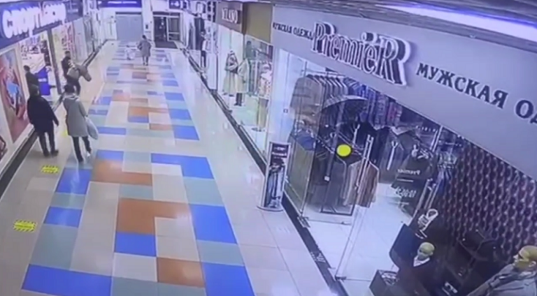    Замерз. В Оренбурге 22-летний рецидивист обнес спортивный магазин Марина Шарт