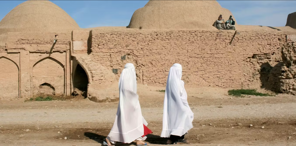 Женщинам в Афганистане запрещено выступать на публике