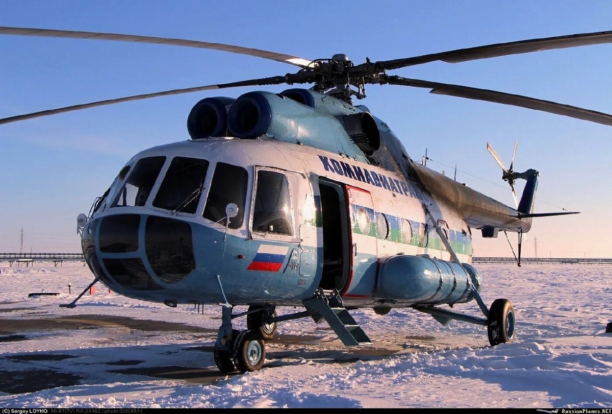 На вертолёте Ми-8Т хвостовой винт находится справа. Фотография из открытых источников 