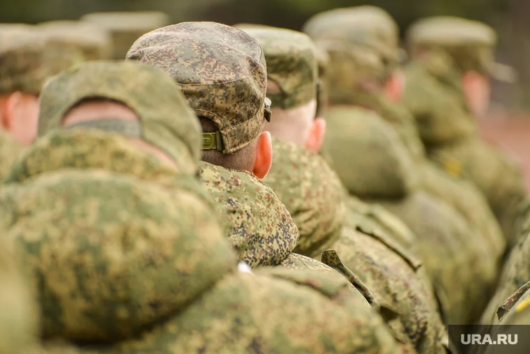 Проект касается компенсации вместо дополнительных суток отдыха для контрактников
Фото: Вадим Ахметов © URA.RU