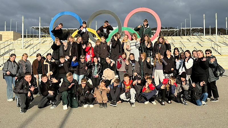    Школьники знакомятся с профессиями