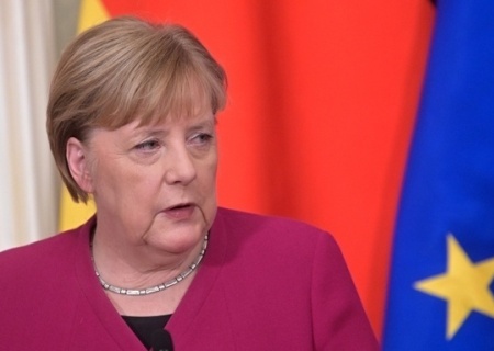    Меркель призвала не проводить переговоры о мире без Украины