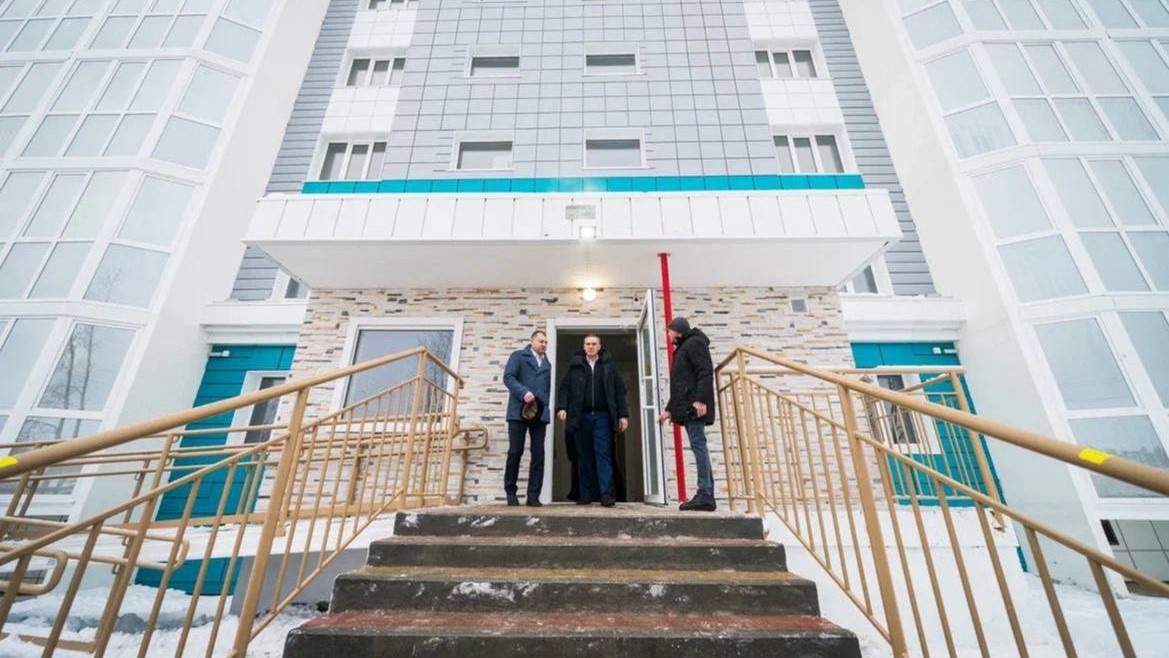    Губернатор Югры оценил новостройки Сургутского района