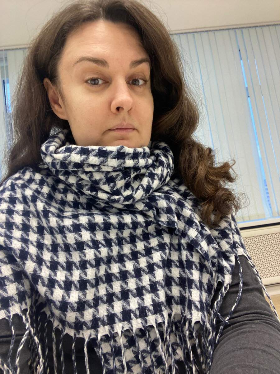 Грациозно прискакала