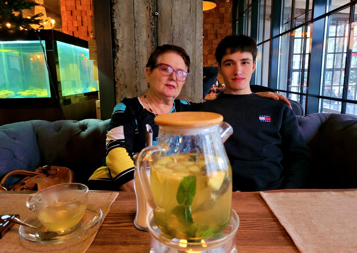 Это Антон и я....