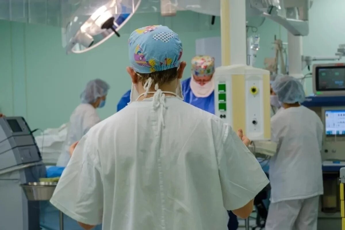    Пострадавшие при нападении на школу дети вернулись из Москвы в Челябинск