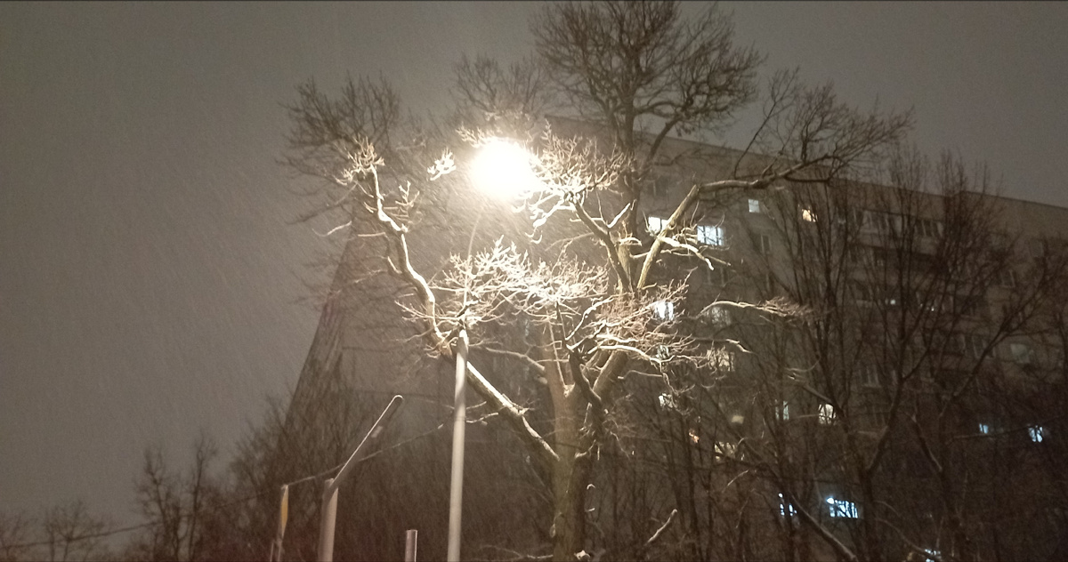 Снег идёт. ЗДЕСЬ и далее фото автора и(или) из личного архива автора, если не указано иначе.