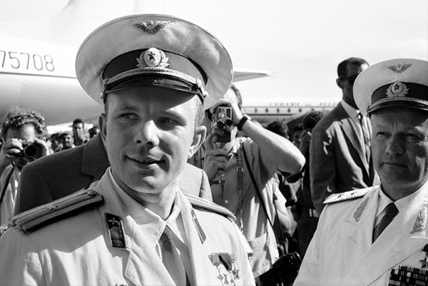 Юрий Гагарин и Николай Каманин. Два Героя