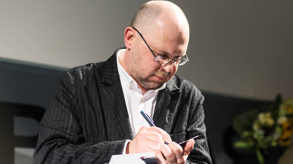 Алексей Иванов родился в 1969 году в городе Горьком в семье судостроителей. .📷Фото: Олег Харсеев / Коммерсантъ