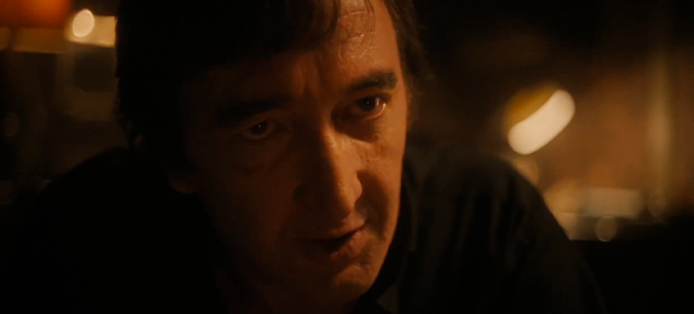 отец Бреннан (Ральф Айнесон)