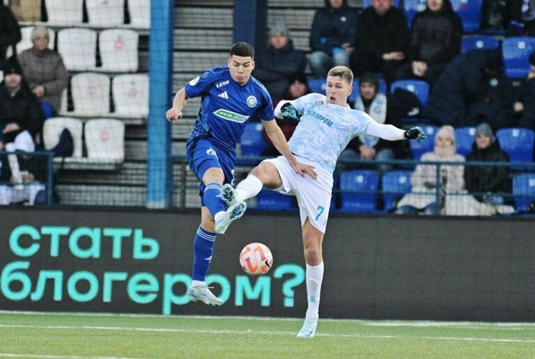    ФК «Оренбург» снова проиграл Марина Шарт