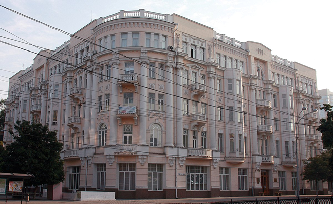 Главный корпус Южного федерального университета на улице Большой Садовой.