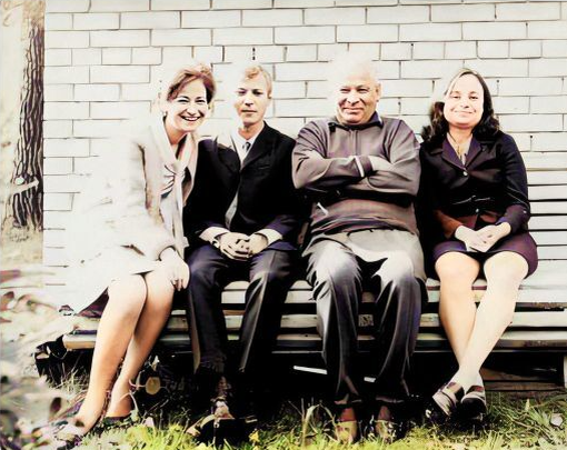 Константин Черненко с детьми от второй супруги в первой половине 70-х годов. Источник: 9111.ru