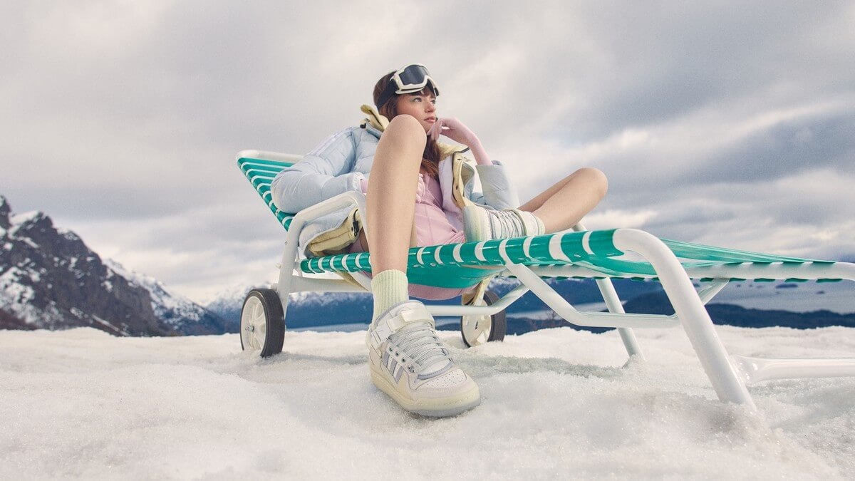 "Белыми должны быть, как минимум, зубы и кеды"(с) - приобретает новое значение! Фото: sneaker.de