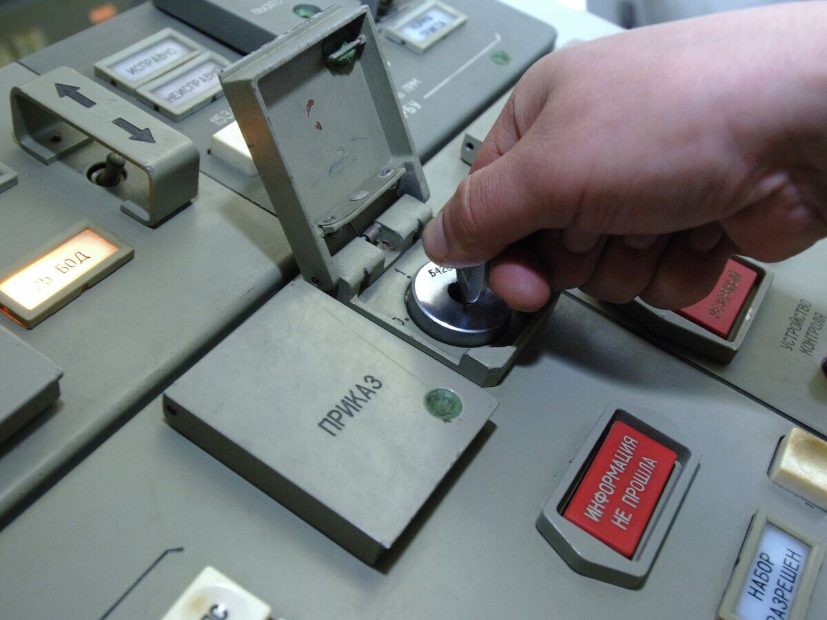    Дежурный боевой пост РВСН в Калужской области© РИА Новости . Сергей Пятаков