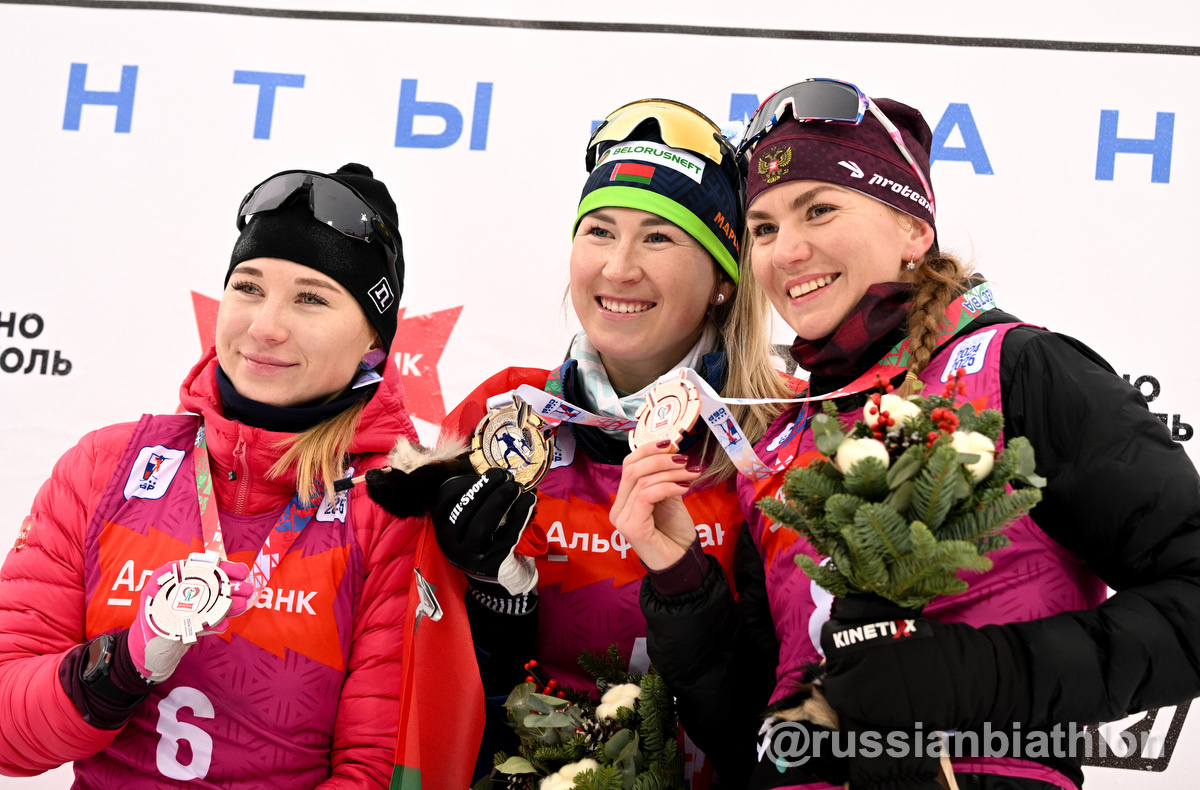 Анастасия Гришина, Динара Смольская и Виктория Сливко