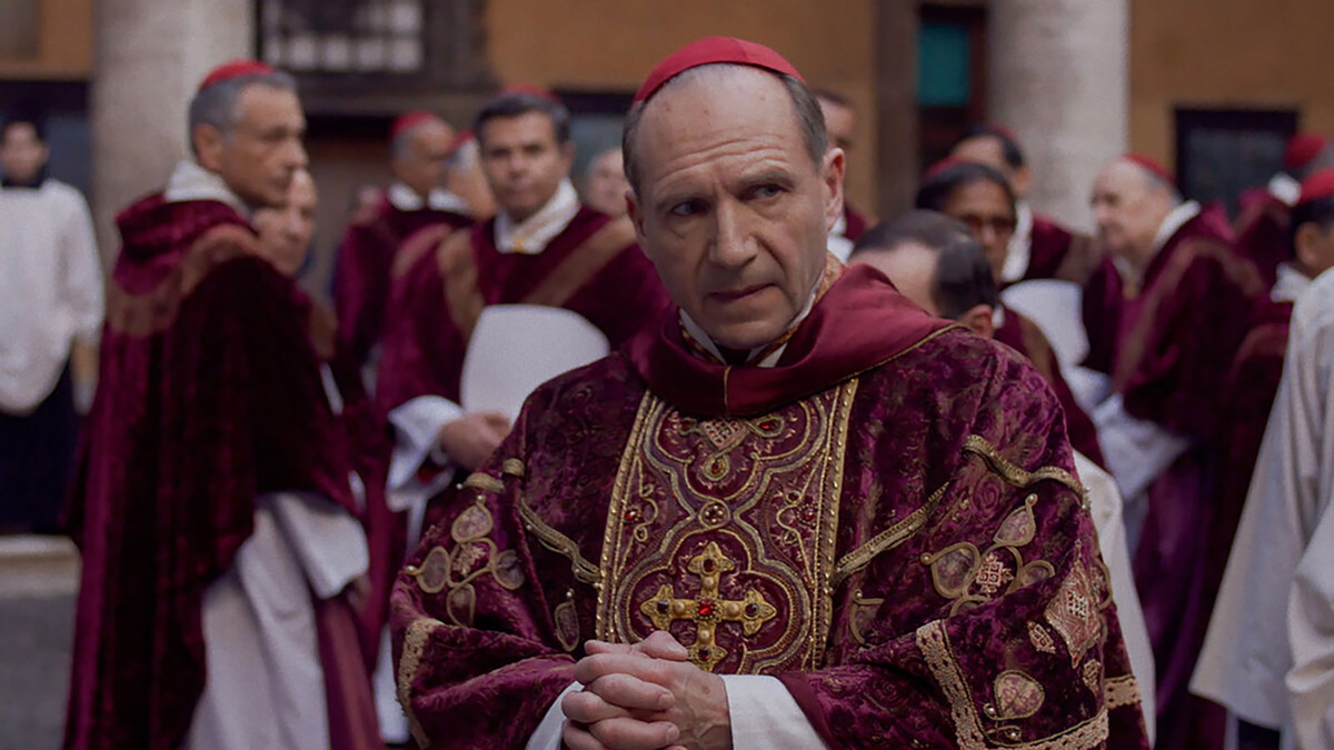 Райф Файнс в роли Томаса Лоуренса