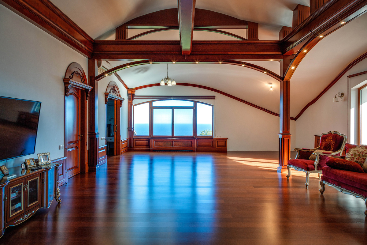 Интерьерное фото дома на продажу в Ялте