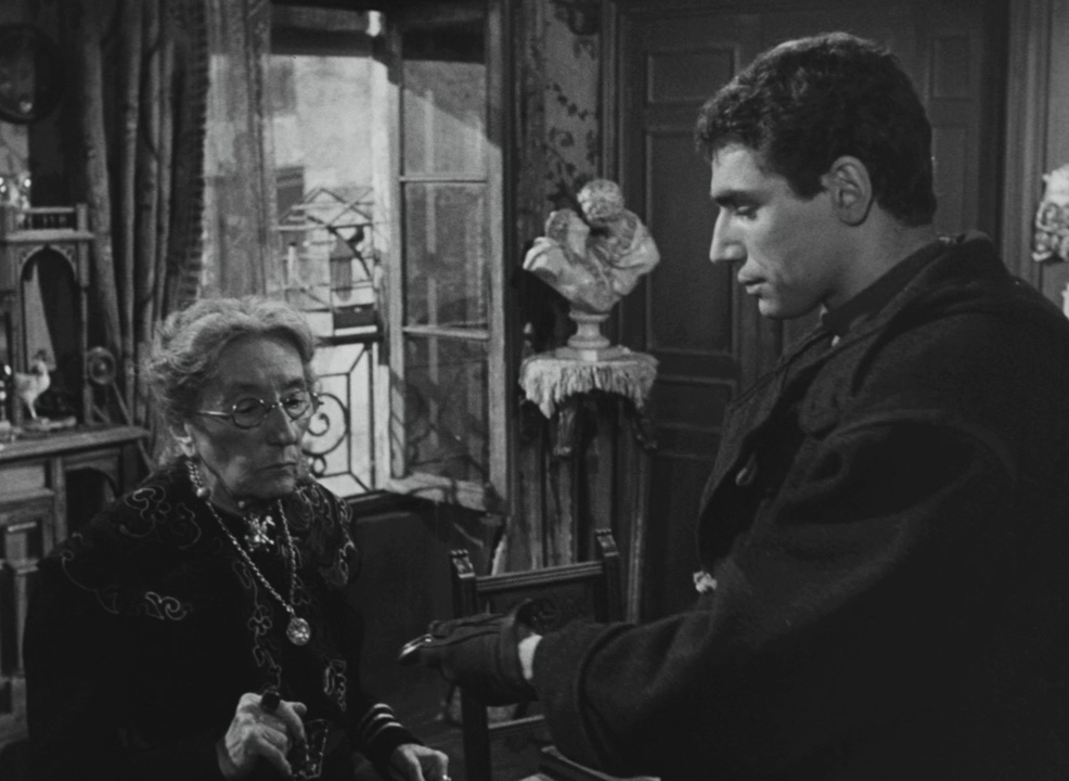 Родион и старуха-процентщица (кадр из фильма, Франция, 1956)