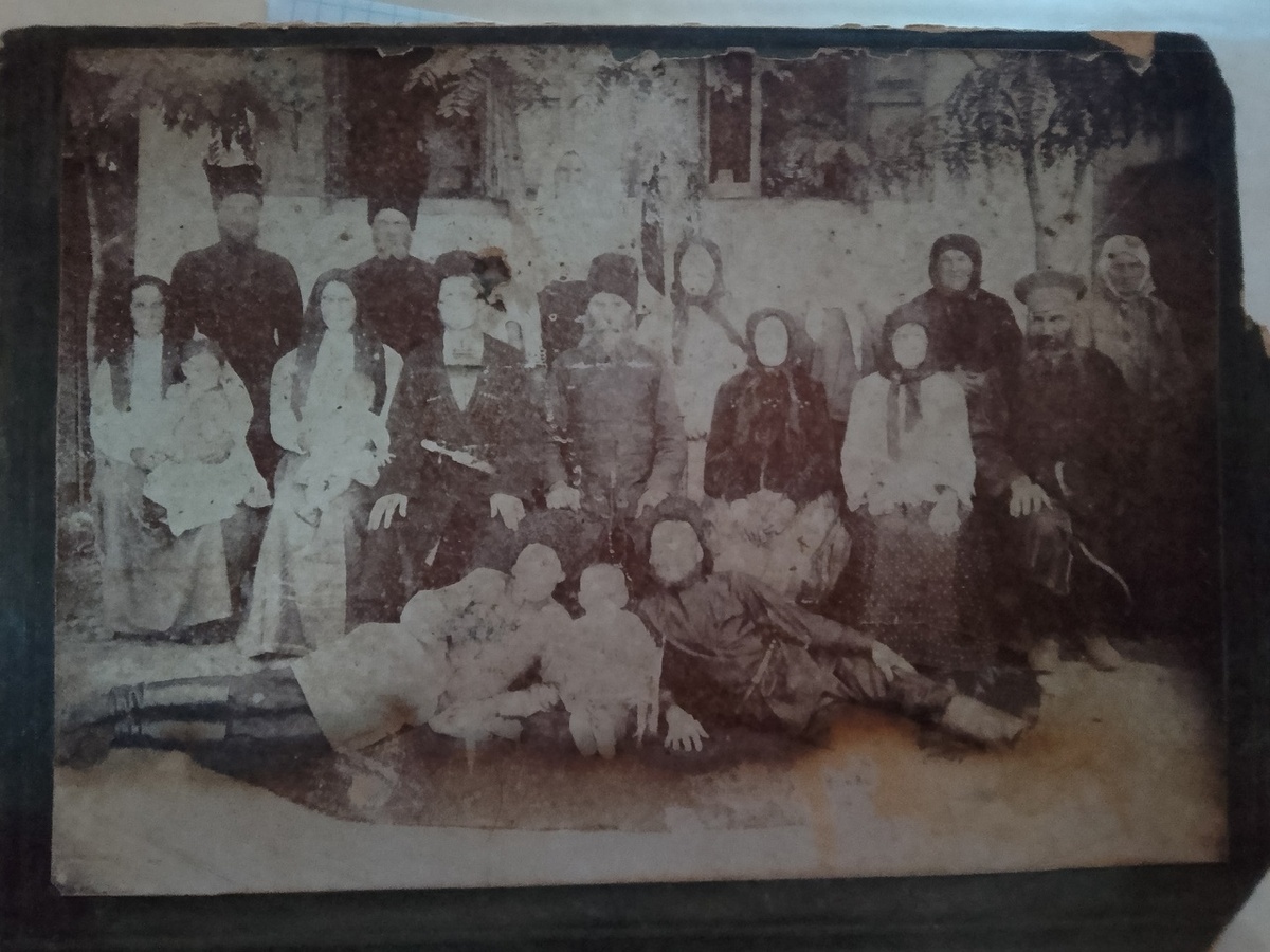 Фото прочноокопской семьи Сафаровых. Снимок из семейного архива Е.Кошечкиной (род Сафаровых)