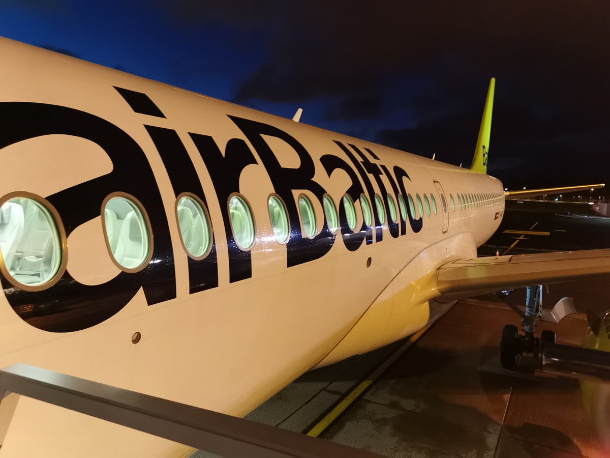 Из Таллинна до Вильнюса лететь всего полтора часа. Только глаза закрыл, уже прилетели!