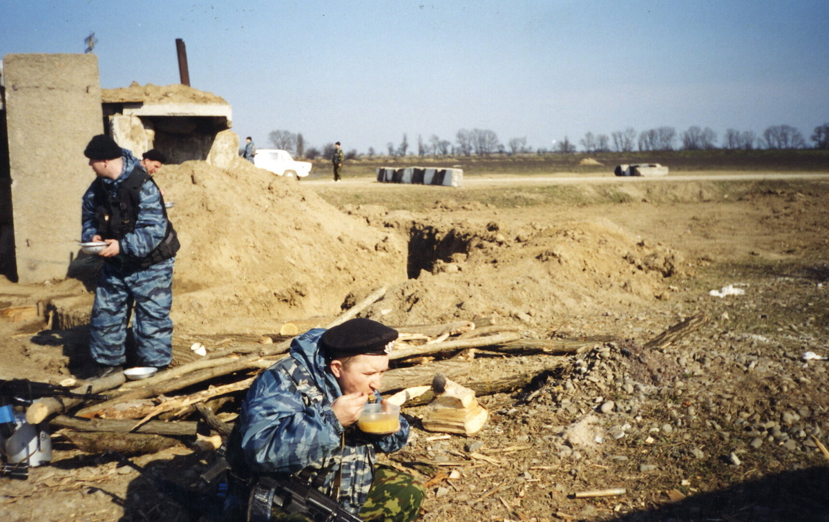 Война - войной, а обед по расписанию...