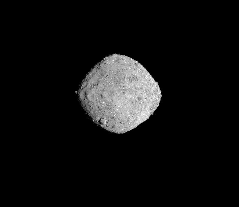 Астероид Бенну, снятый 6 января 2019 года космическим аппаратом OSIRIS-REx NASA.