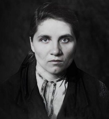 Националистка Анна Попович