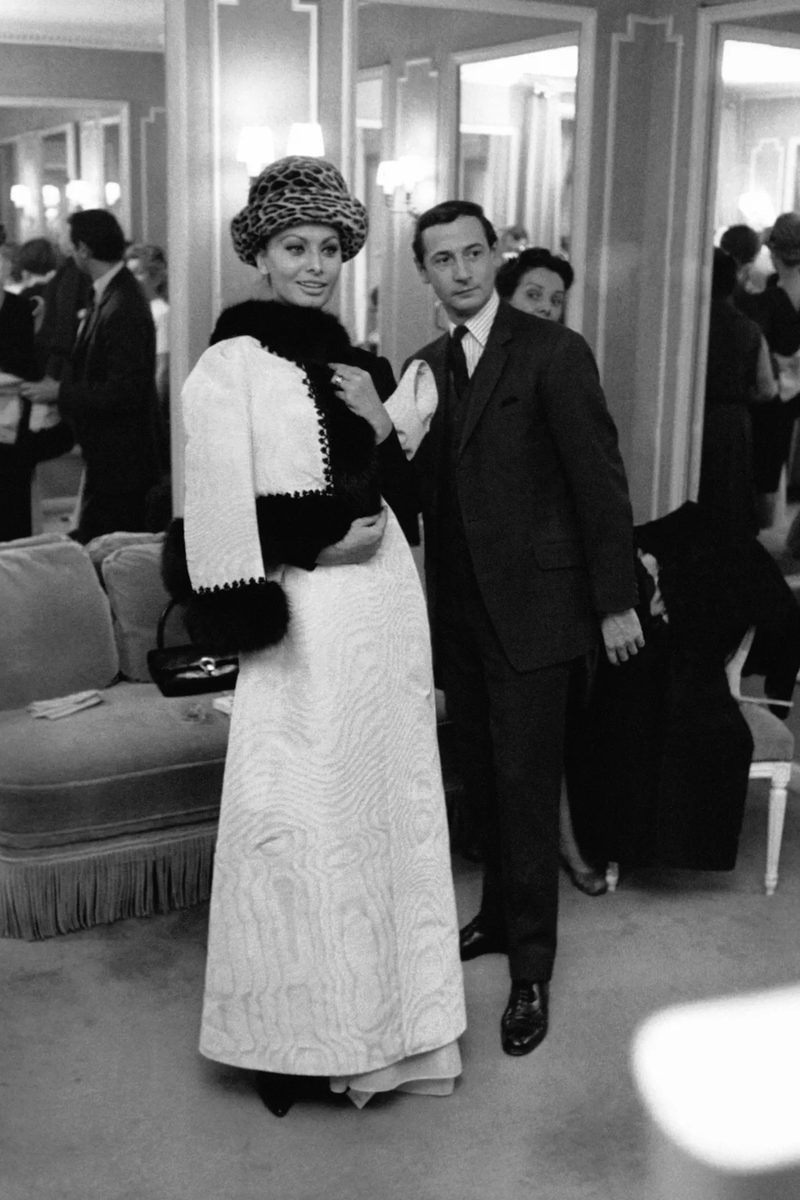   Dior     1963 