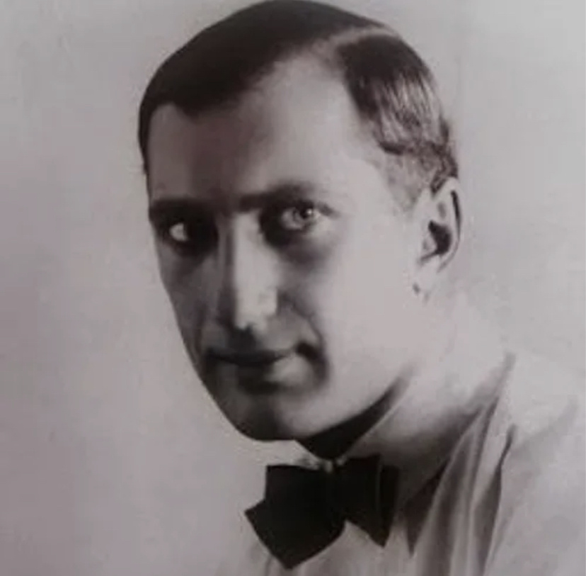 Илья Зданевич 